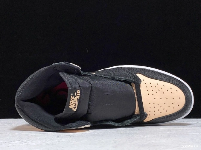 Tint Retro Air 1 Black High Crimson Jordan 555088-081 1119